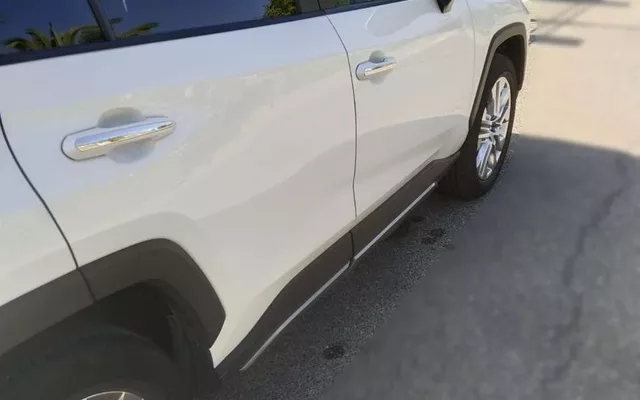 TOYOTA RAV-4 2.5l 220H Luxury 4WD