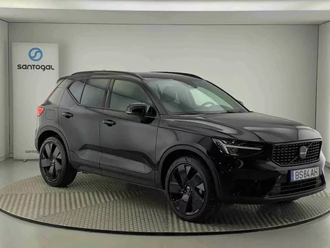 VOLVO - XC40 - XC40 2.0 B3 Black Edition