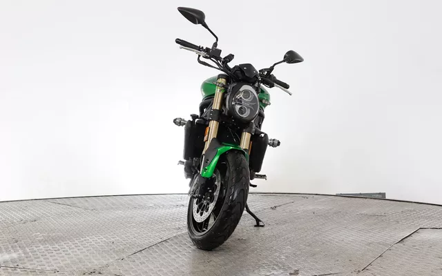 Benelli 752 S 48cv 2A ABS