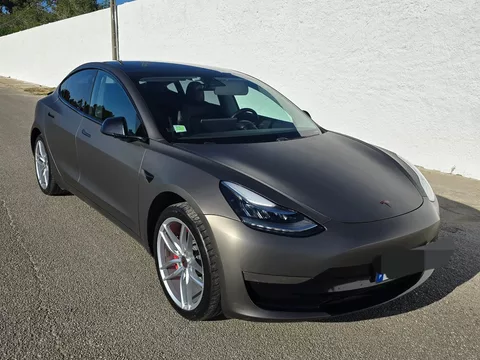 Tesla Model 3 Tração Traseira