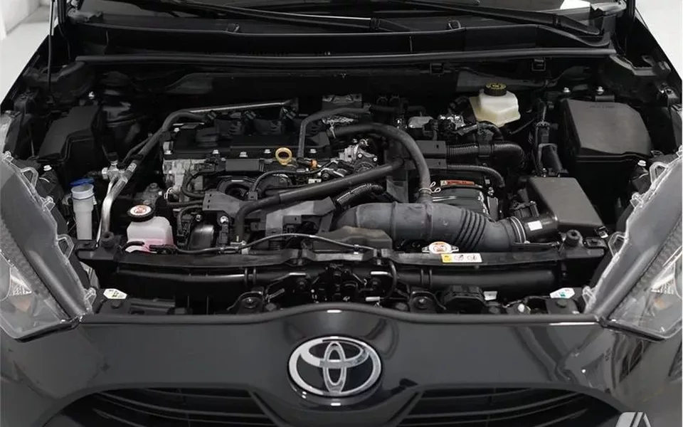 TOYOTA Yaris YARIS ACTIVE PLUS