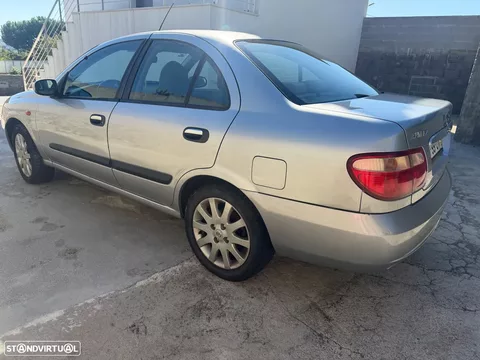 Nissan Almera
