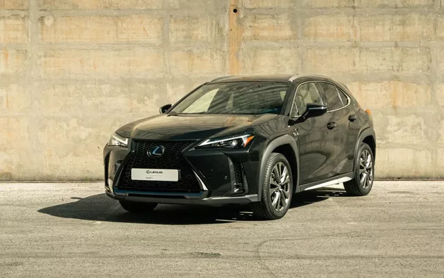 Lexus UX 250h Sport (Ecrã 12.3)