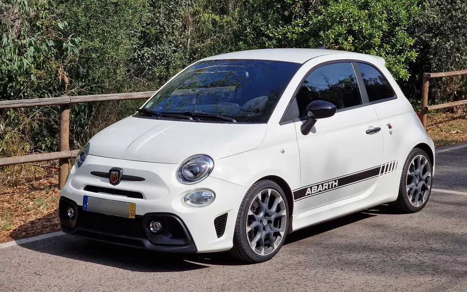 Abarth 595 1.4 T-Jet Competizione MTA