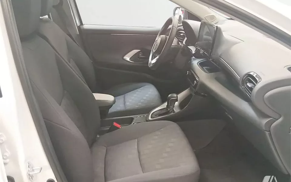 TOYOTA Yaris Yaris 120H 1.5 Active Plus