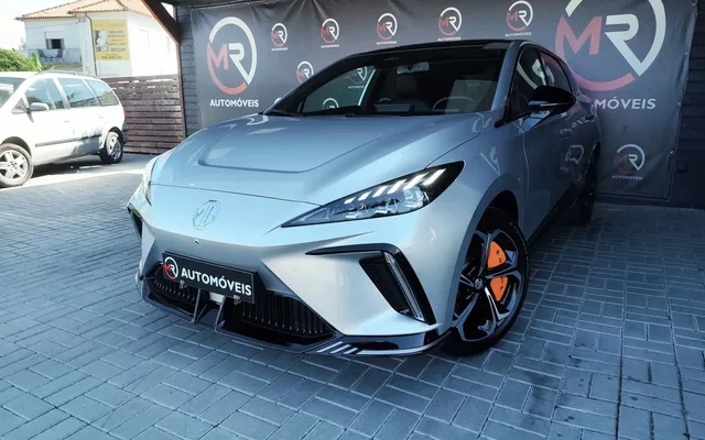 MG MG4 64 kWh XPower Luxury