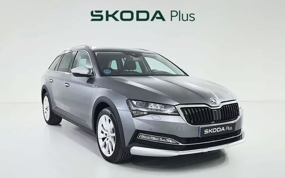 SKODA Superb Combi 2.0 TDI 147kW (200CV) DSG Scout