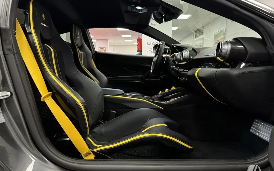 FERRARI 812 812 Superfast