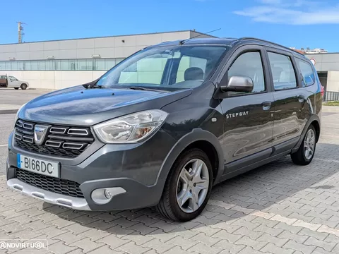 Dacia Lodgy 1.5 Blue dCi Stepway 7L