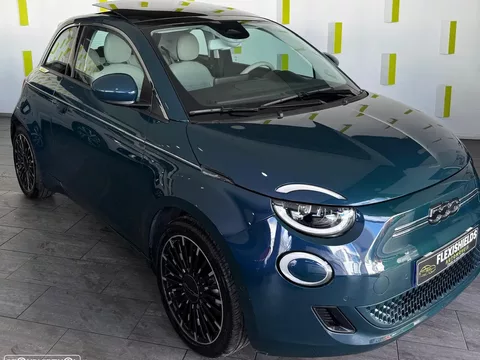 Fiat 500e 42kWh la Prima (by Bocelli)