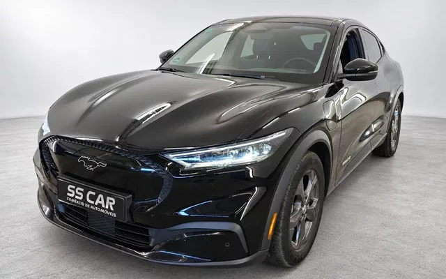 Ford Mustang Mach-E 75.7 kWh Base
