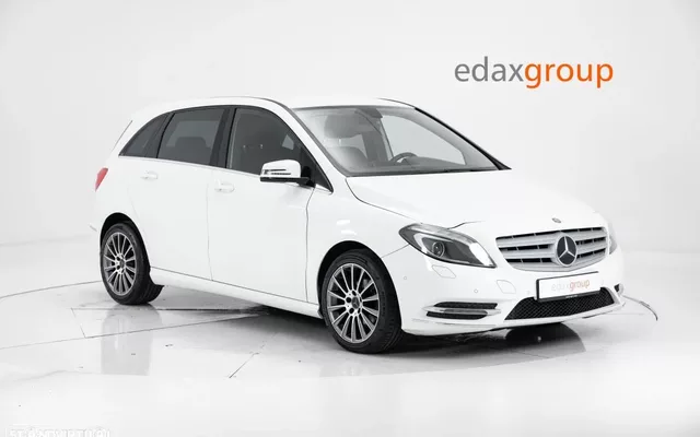 Mercedes-Benz B 180