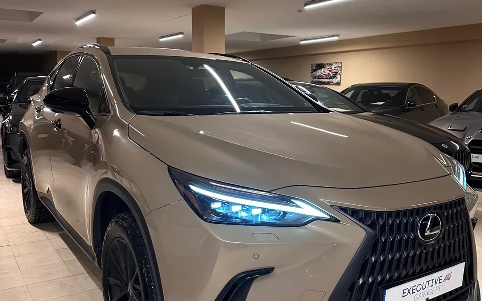 Lexus NX 450h+