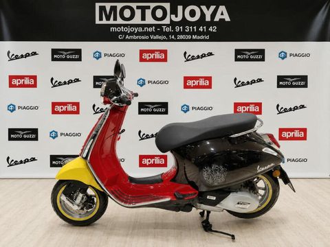 VESPA PRIMAVERA 125 EDICION ESPECIAL MICKEY MOUSE