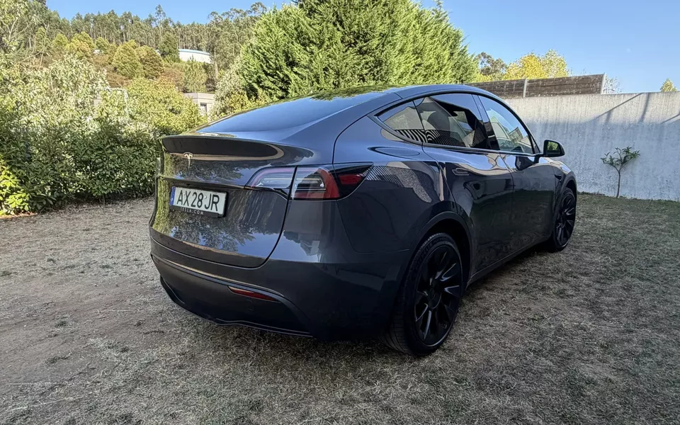 Tesla Model Y Tração Traseira
