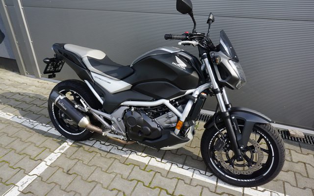 Honda NC 750 S ABS Leo Vince