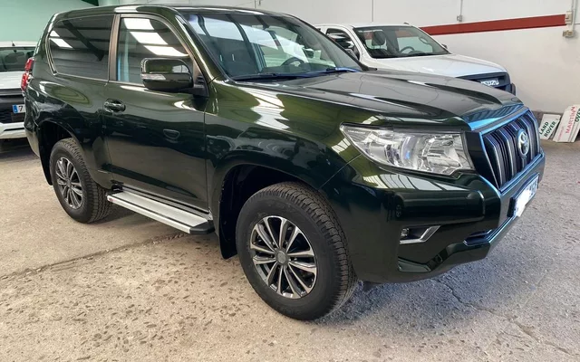 TOYOTA Land Cruiser Land Cruiser D-4D GX