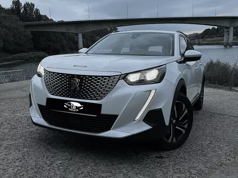 Peugeot e-2008 Allure Pack