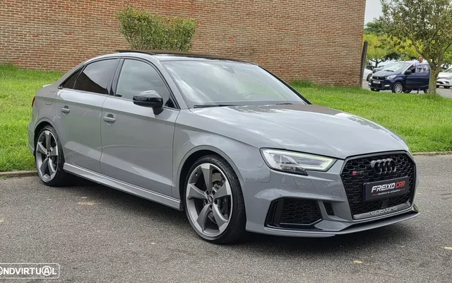 Audi RS3 Limousine S tronic