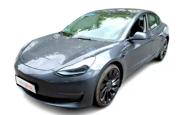 Tesla Model 3 Long Range AWD Dual Motor Performance