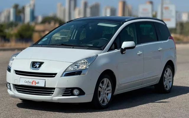 PEUGEOT 5008 5008 1.6HDI Allure 115