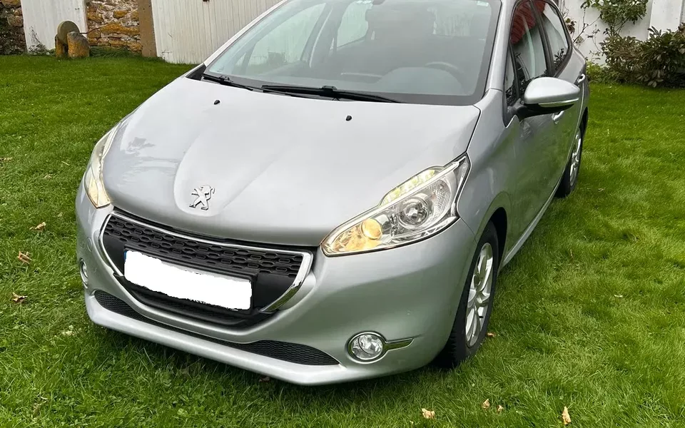 Peugeot 208 1.2 VTi Allure