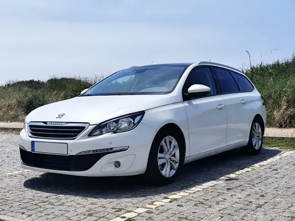 Peugeot 308 2015 Peugeot 308 1.6 BlueHDI Allure