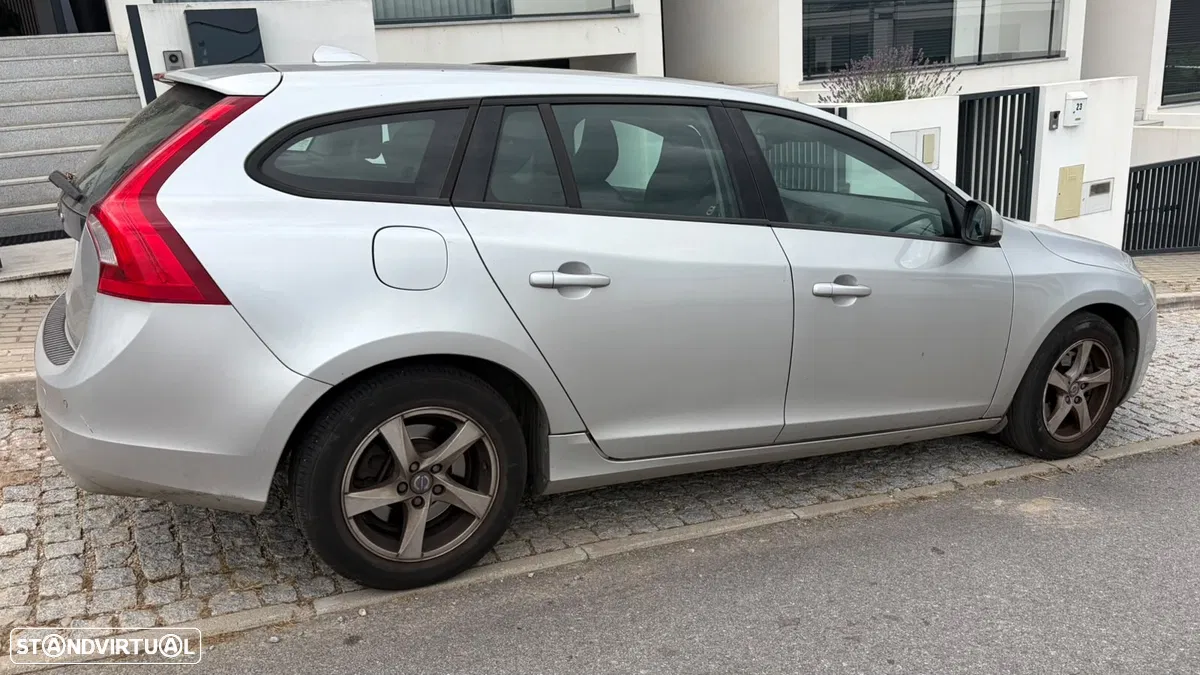 Volvo V60 1.6 D2 Kinetic Eco Powershift