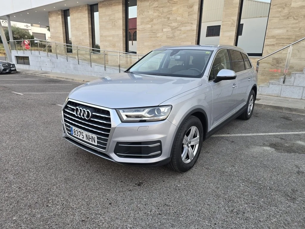 AUDI Q7 Q7 3.0TDI quattro tiptronic 200kW