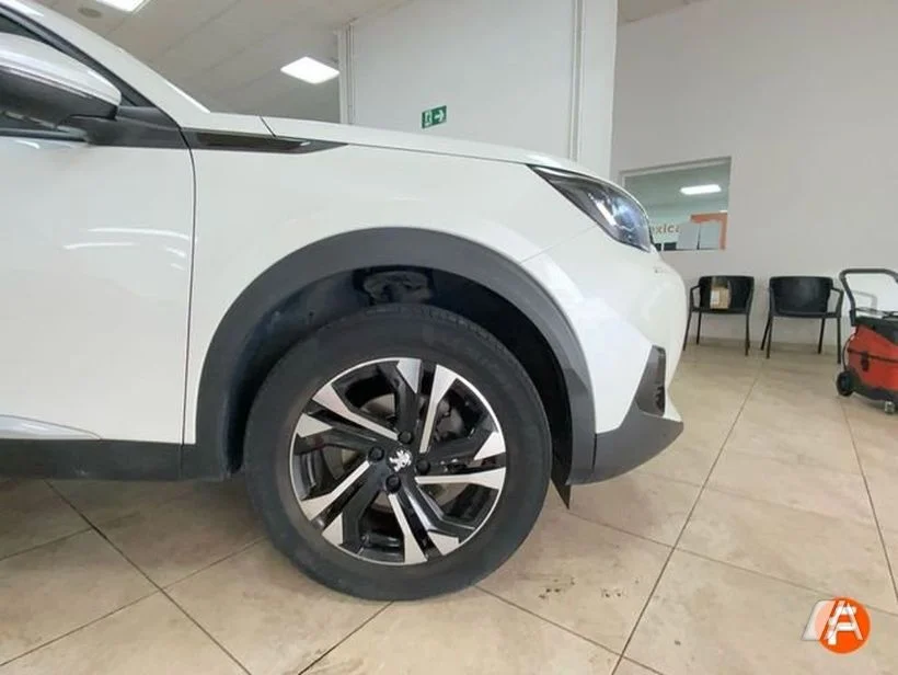 PEUGEOT 2008 2008 1.2 PureTech S&S Allure 100