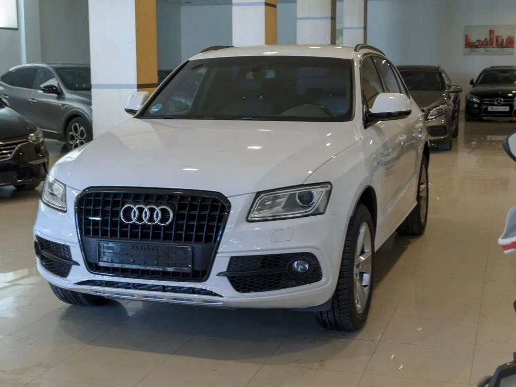 AUDI Q5 Q5 2.0TDI quattro S Line Ed. S-T 177