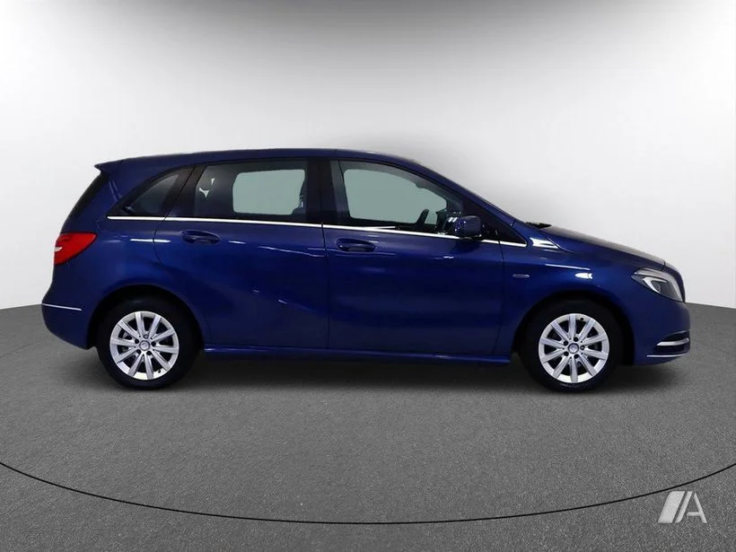 MERCEDES-BENZ Clase B B-CLASS 180 CDI BLUE EFFICIENCY 5P