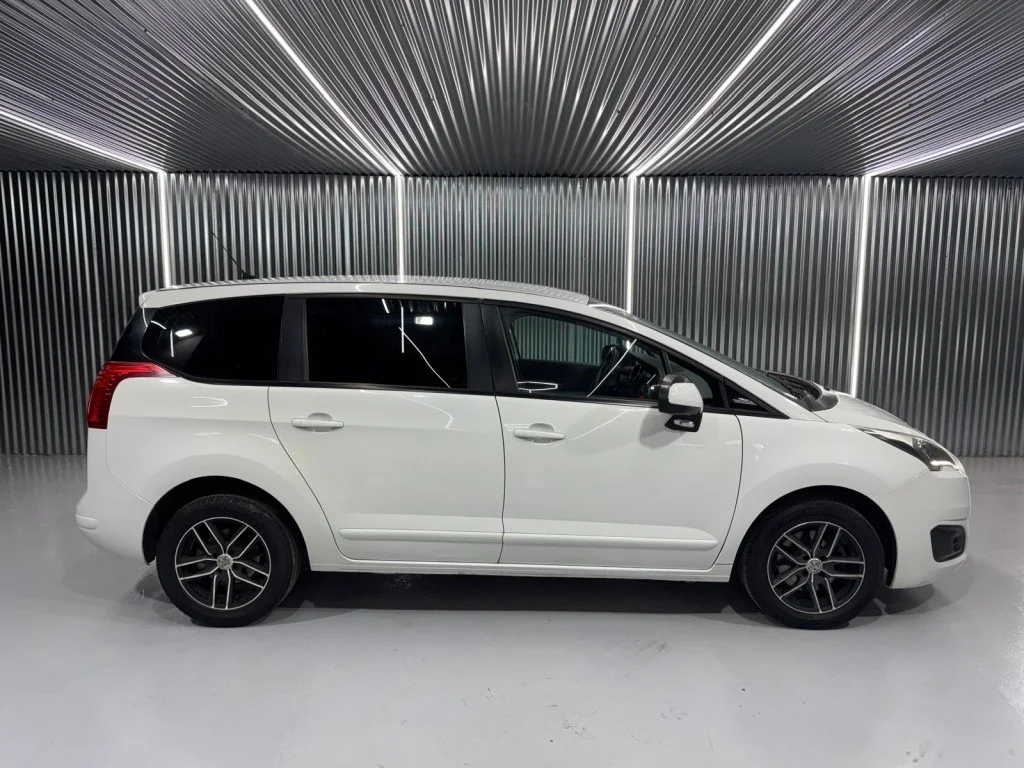 PEUGEOT 5008 5008 1.2 PureTech S&S Style 7 pl. 130