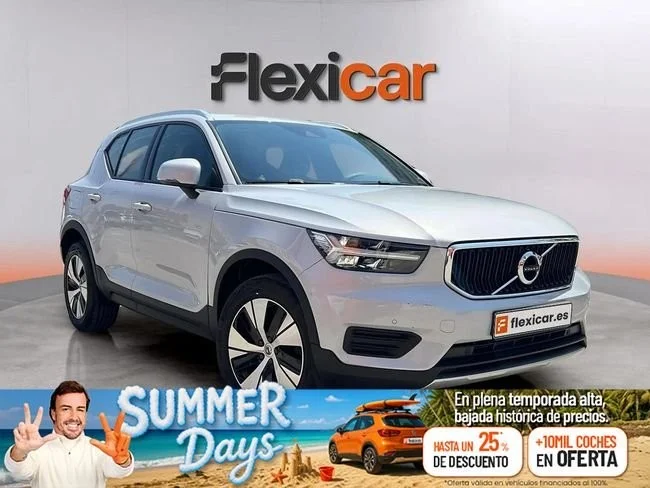VOLVO XC40 XC40 T2 Momentum Pro