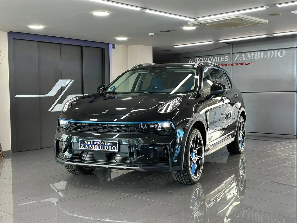LYNK & CO 01 01 1.5T PHEV