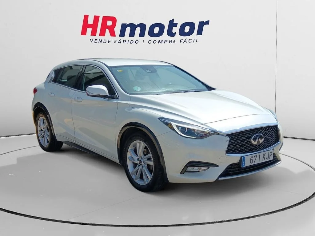 INFINITI Q30 Q30 1.5d Premium