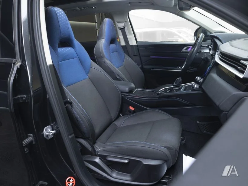 LYNK & CO 01 01 1.5T PHEV