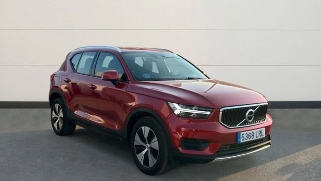 VOLVO XC40 1.5 T3 MOMENTUM PRO AUTO 163 5P