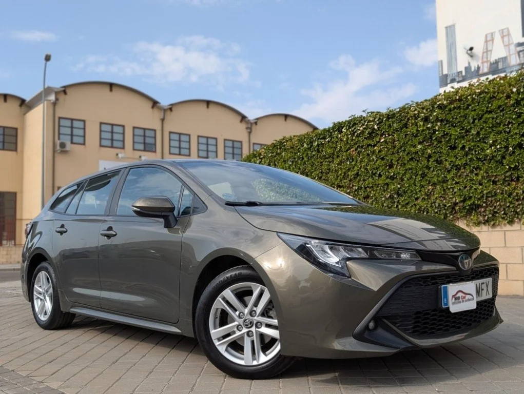 TOYOTA Corolla Corolla Touring Sports 140H Business