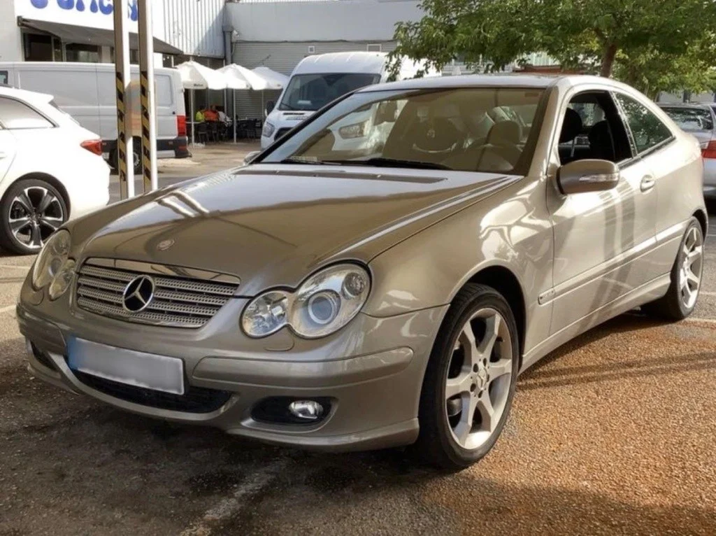 MERCEDES-BENZ Clase C MERCEDES-BENZ Clase C Deportivo Automático de 3 Puertas