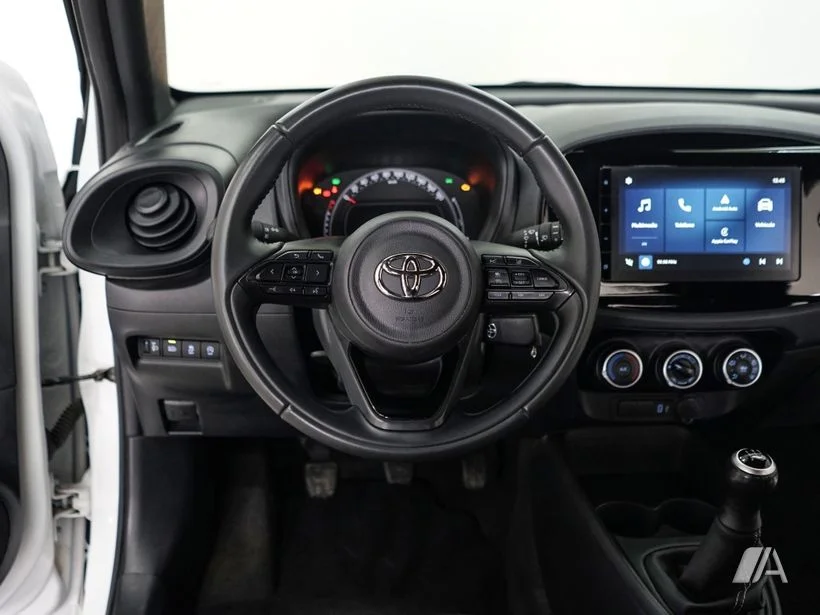 TOYOTA Aygo X Cross Aygo X Cross Play