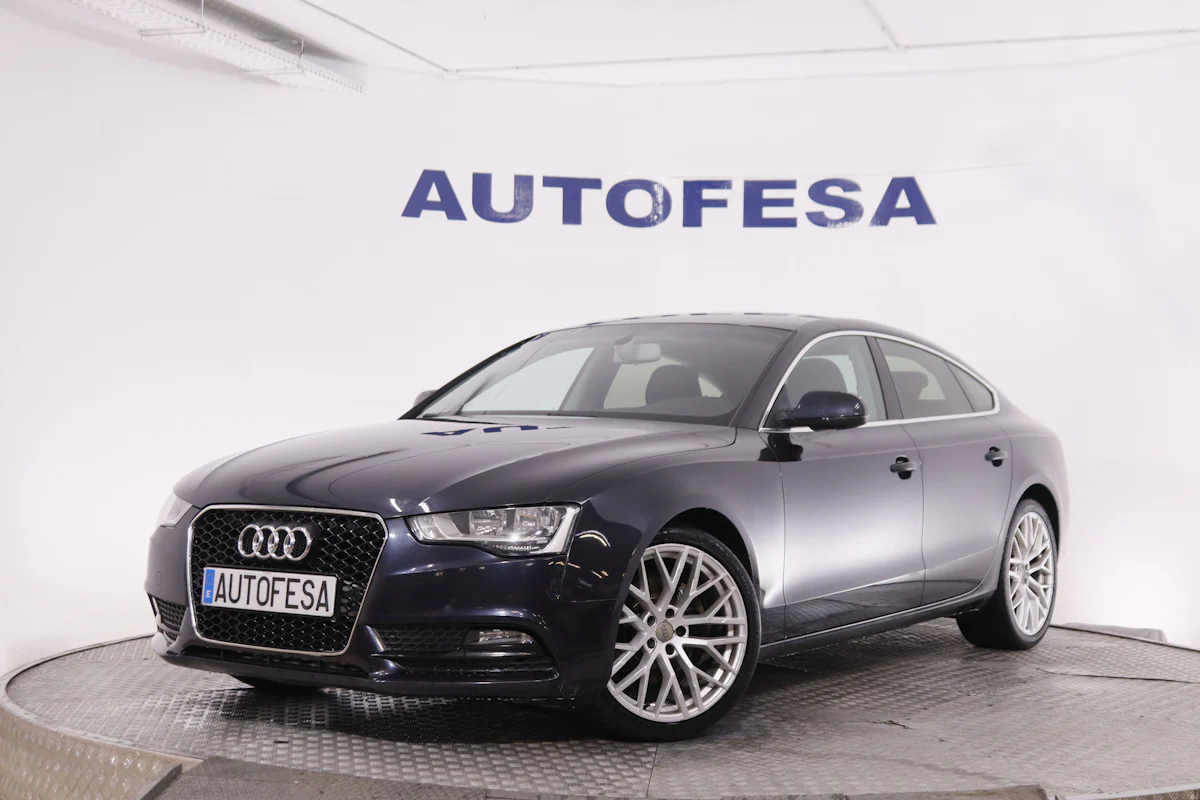 Audi A5 SPORTBACK 2.0 TDI 136CV 5P # NAVY,PARKTRONIC