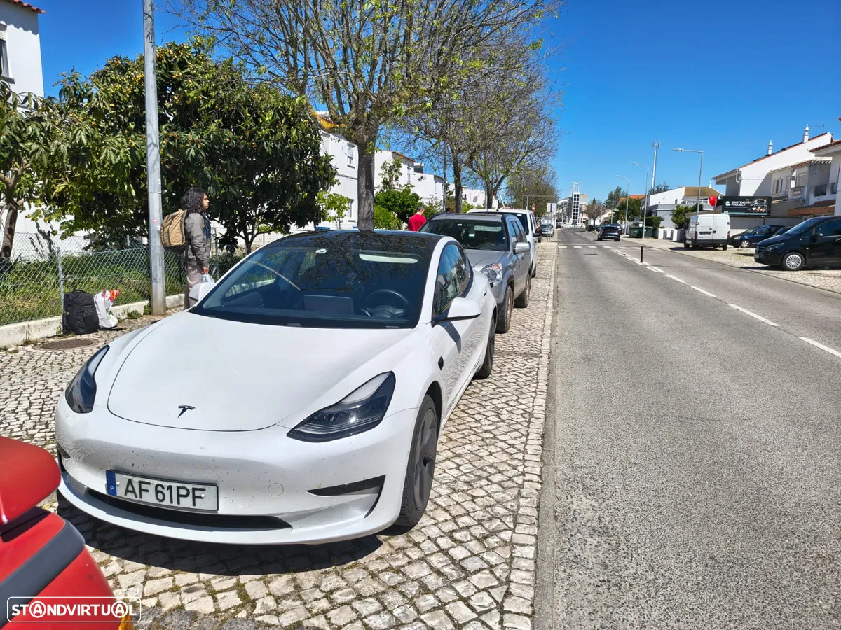 Tesla Model 3 Tração Traseira