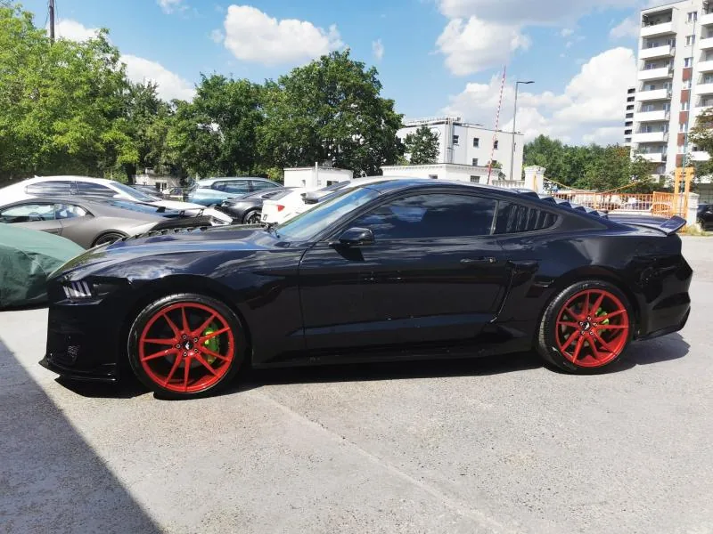 Ford MUSTANG GT 2015