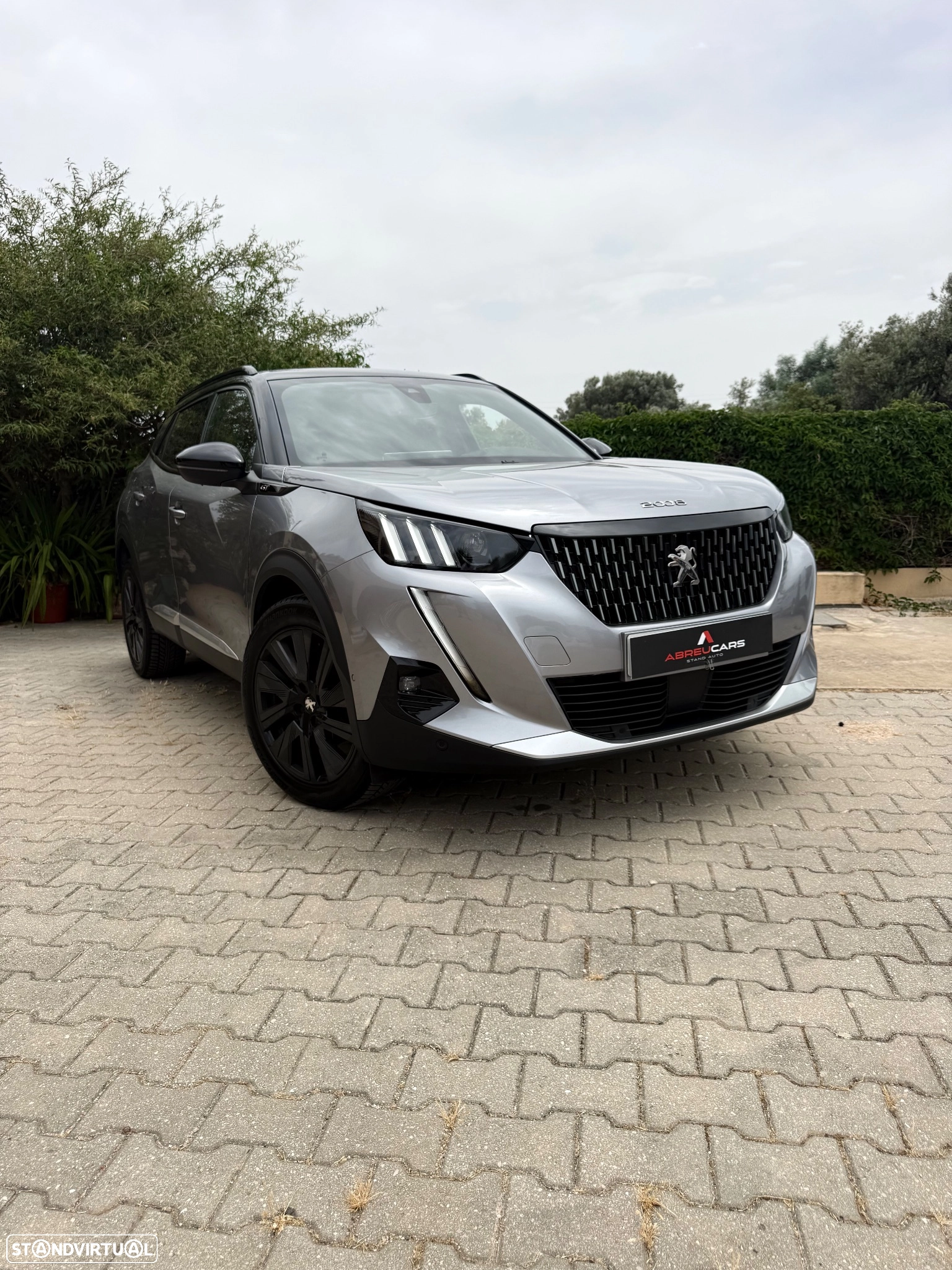 Peugeot 2008 ver-1-2-puretech-gt