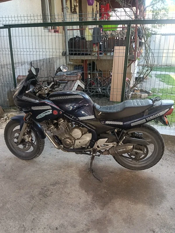 Motocicleta Yamaha xj 600 diversion imatriculata acte la zi fara defecte preț 1500e telefon 0724021