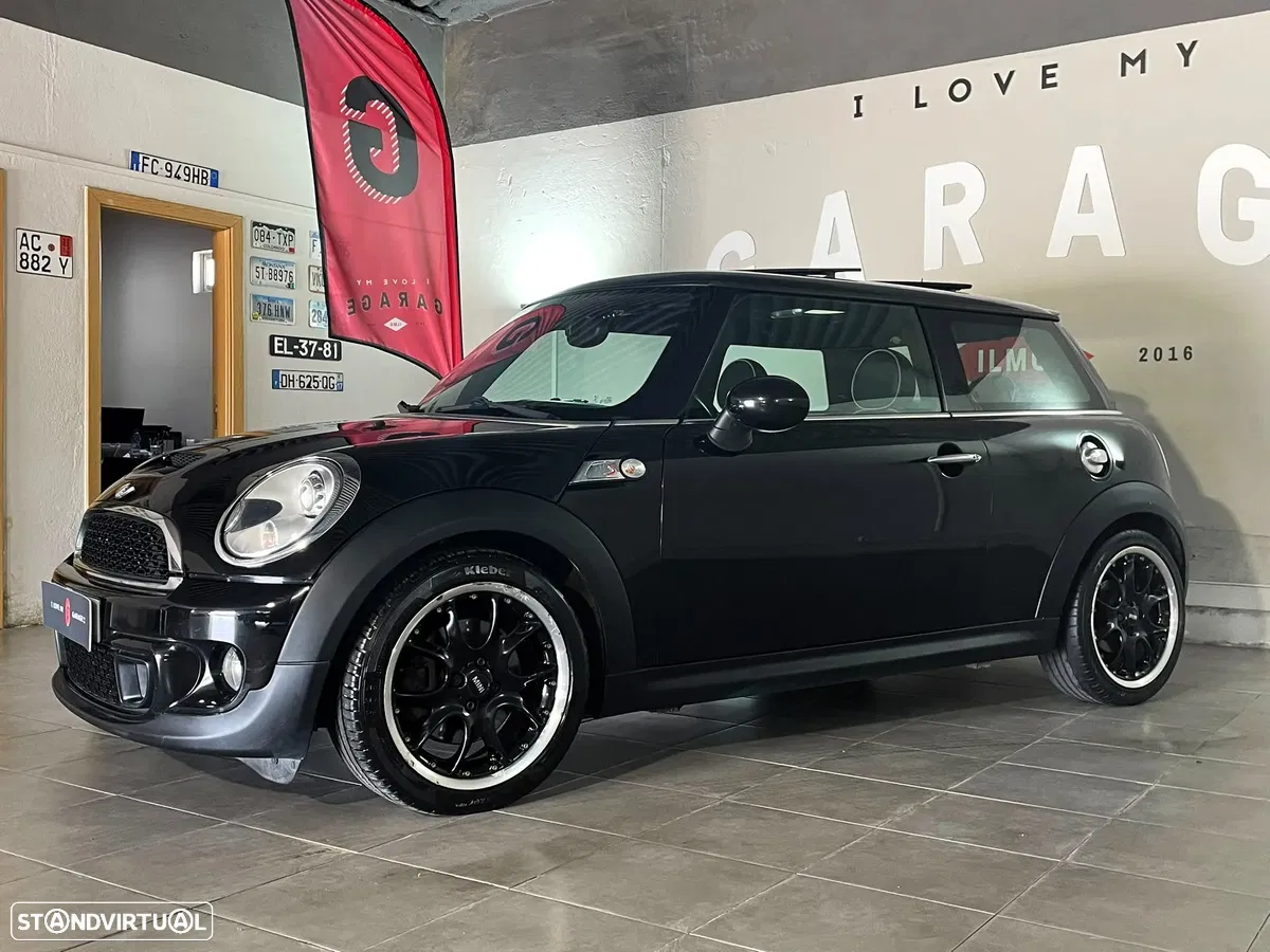 MINI 3 Portas