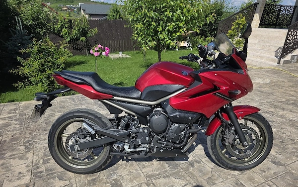 yamaha xj6 diversion S 2 km cu ABS variante auto