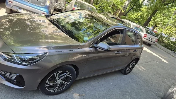 Proprietar vând HYUNDAI i30 motor 1.5 T-GDi, 160 CP, mild hybrid, 48 V, cutie automata, 2022