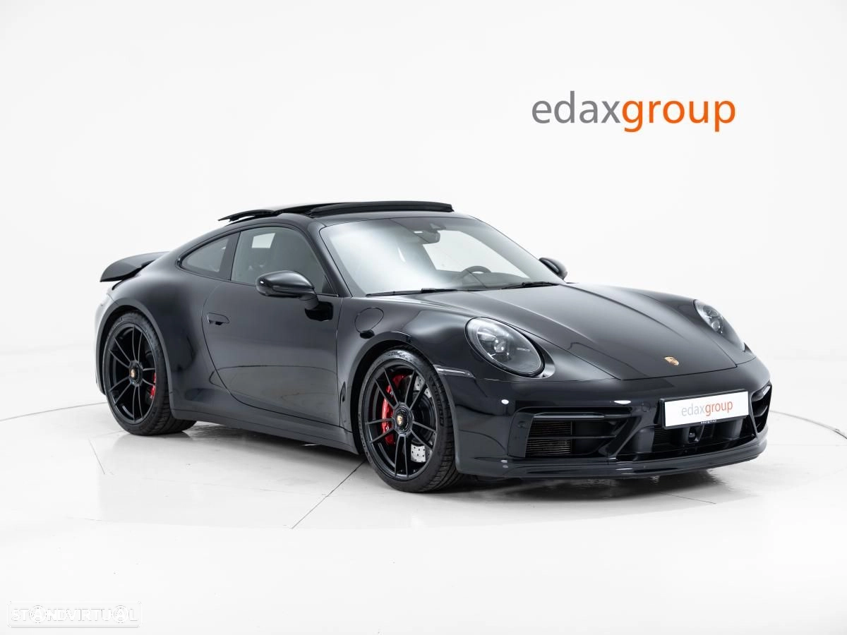 Porsche 911 (992) Carrera 4 GTS PDK